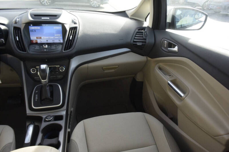 2016 Ford C-MAX Hybrid SE