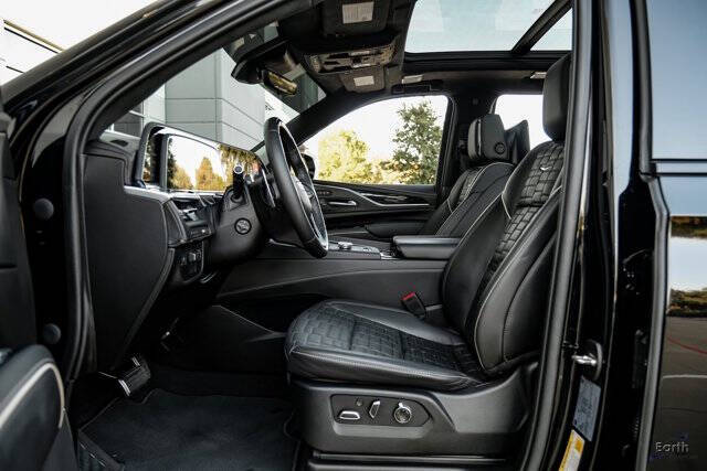 2023 Cadillac Escalade-V