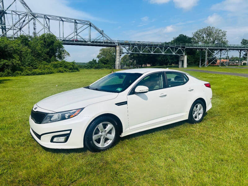 Used 2015 Kia Optima LX with VIN KNAGM4A74F5564880 for sale in Burlington, NJ
