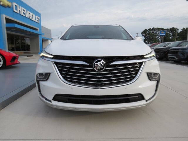 2023 Buick Enclave Essence