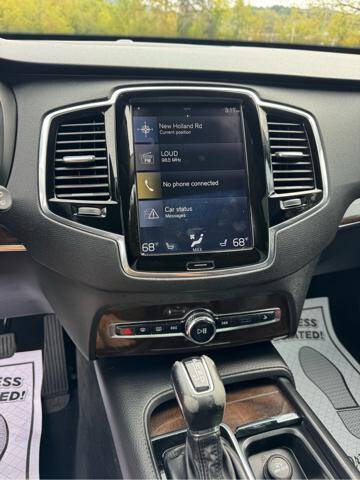 2016 Volvo XC90 T6 Momentum