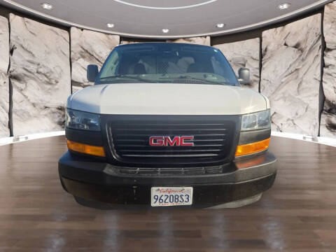 2023 GMC Savana 2500