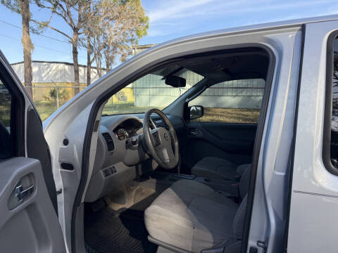 2011 Nissan Frontier SV V6