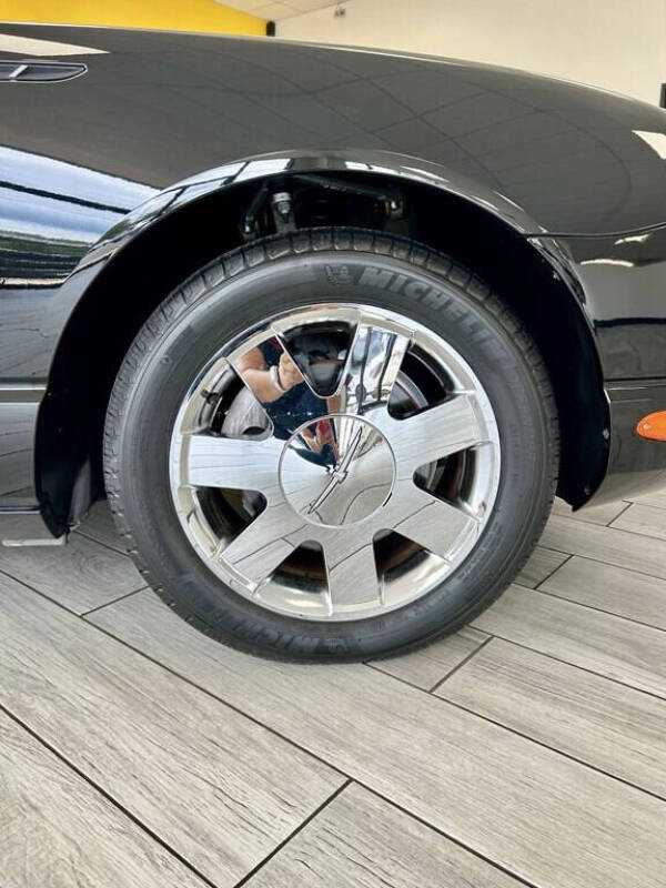 2002 Ford Thunderbird Deluxe