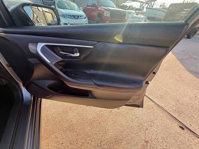 2017 Nissan Altima 2.5 SV