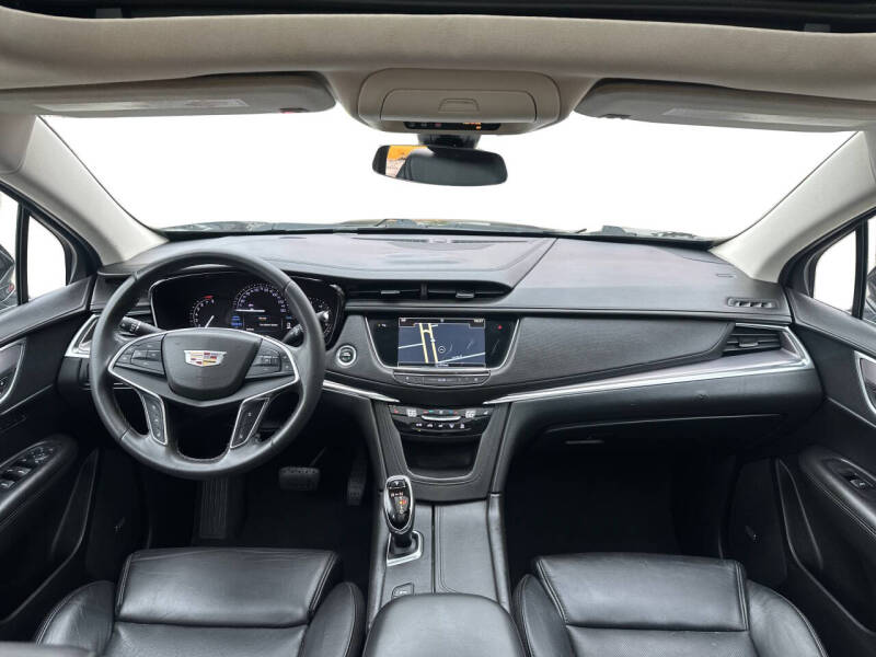 2017 Cadillac XT5 Premium Luxury