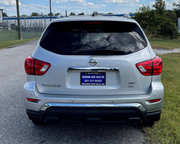 2017 Nissan Pathfinder SL