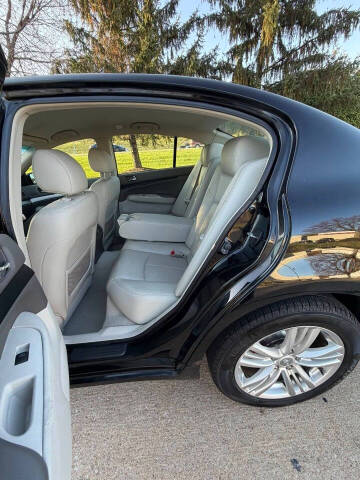 2011 Infiniti G25 Sedan x
