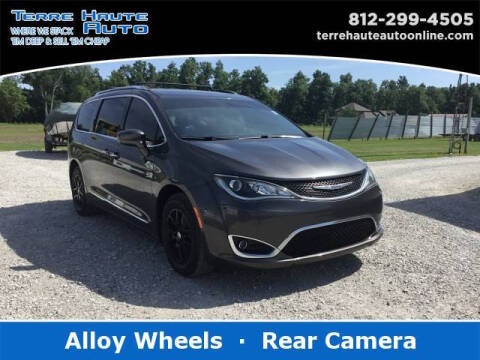 2020 Chrysler Pacifica Touring L