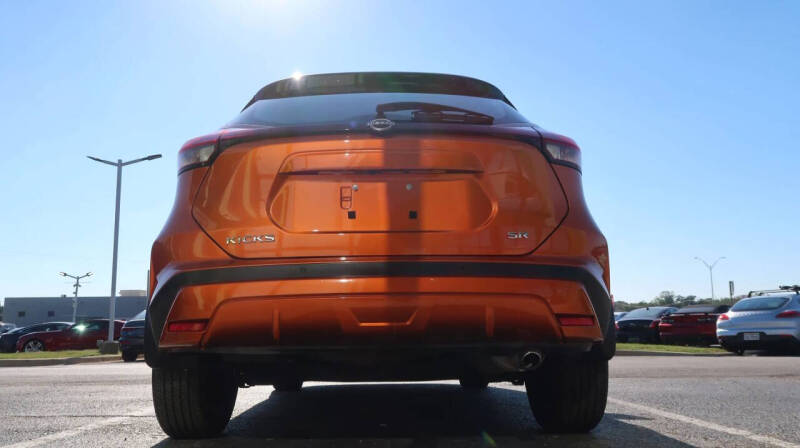 2023 Nissan Kicks SR