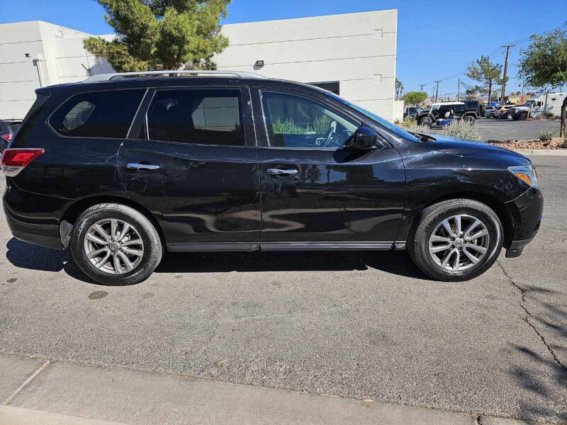2015 Nissan Pathfinder SV