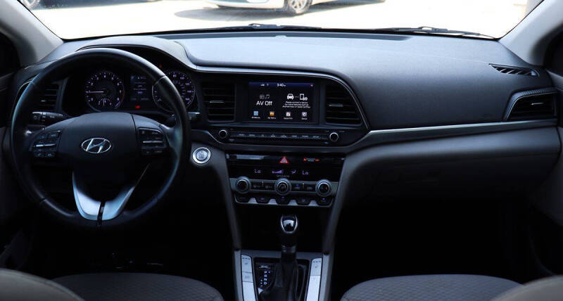 2020 Hyundai Elantra