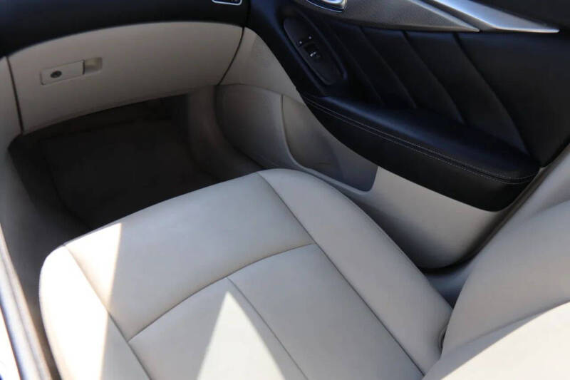 2017 Infiniti Q50 3.0T Signature Edition