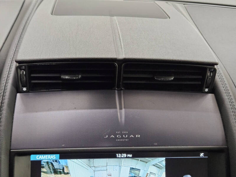 2022 Jaguar F-TYPE P450