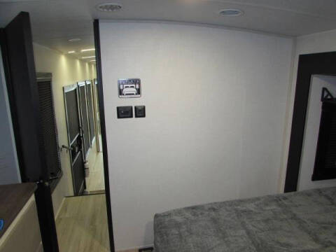 2025 Forest River 38 VERANDA