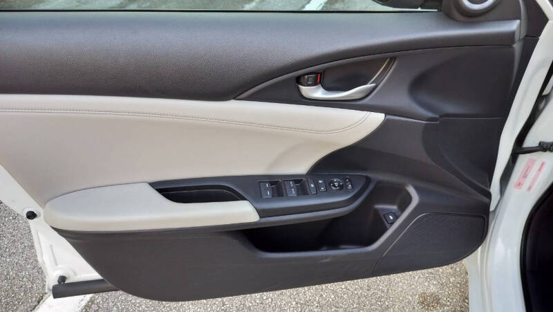 2019 Honda Insight Touring