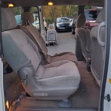 2009 Toyota Sienna CE 7-Passenger