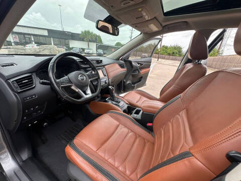 2017 Nissan Rogue SL