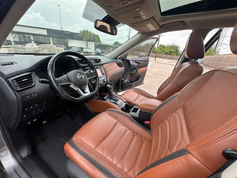 2017 Nissan Rogue SL