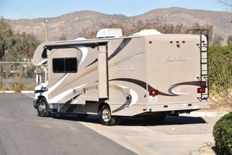 2015 Thor Motor Coach Four Winds Beach Cruiser