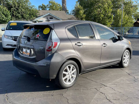 2014 Toyota Prius c