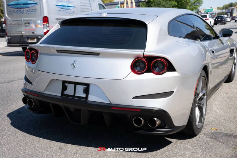 2019 Ferrari GTC4Lusso T