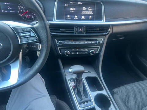 2019 Kia Optima LX