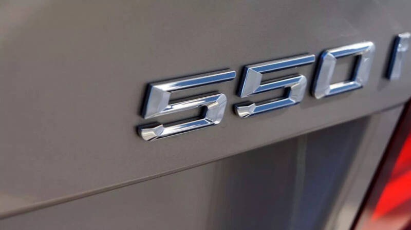 2011 BMW 5 Series 550i xDrive