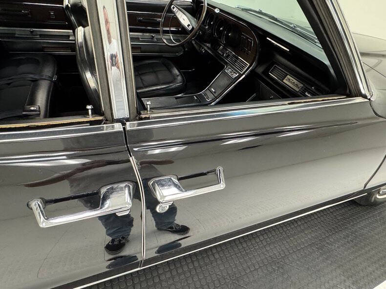 1967 Ford Thunderbird