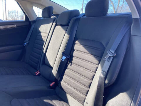 2019 Ford Fusion SE