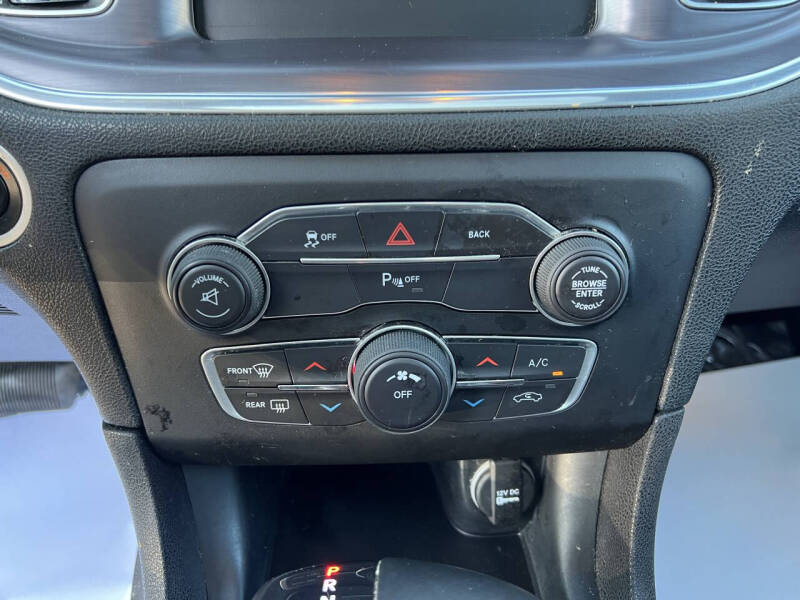 2015 Dodge Charger SE