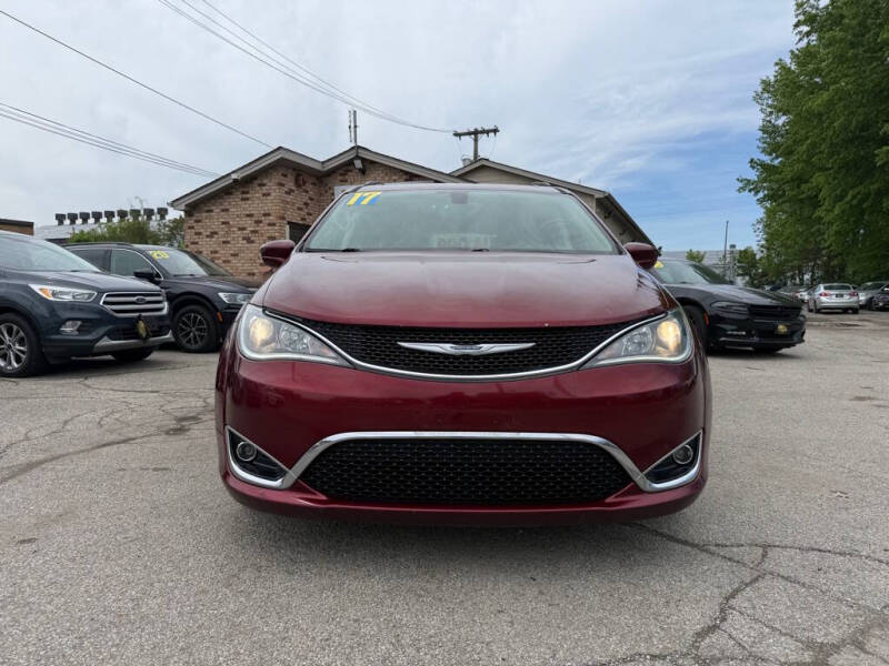 2017 Chrysler Pacifica Touring-L