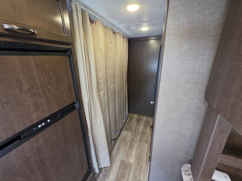 2020 Thor Motor Coach Freedom Elite