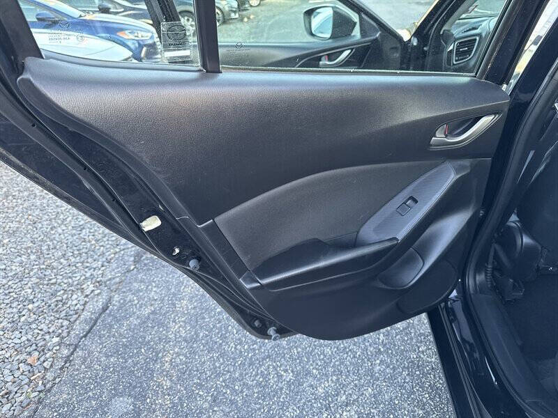 2015 Mazda MAZDA3 i Sport