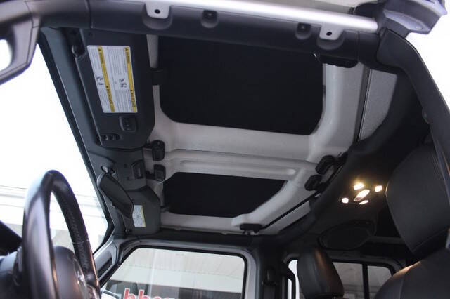 2021 Jeep Wrangler Unlimited Sahara Altitude