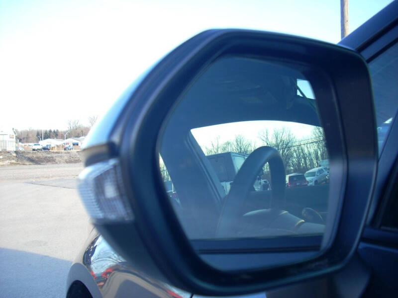 2022 Toyota Corolla Hatchback SE