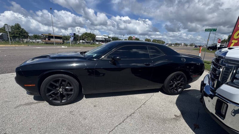 2022 Dodge Challenger SXT