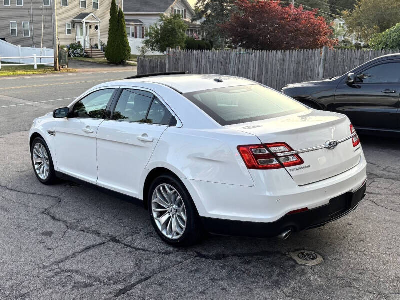 2015 Ford Taurus Limited
