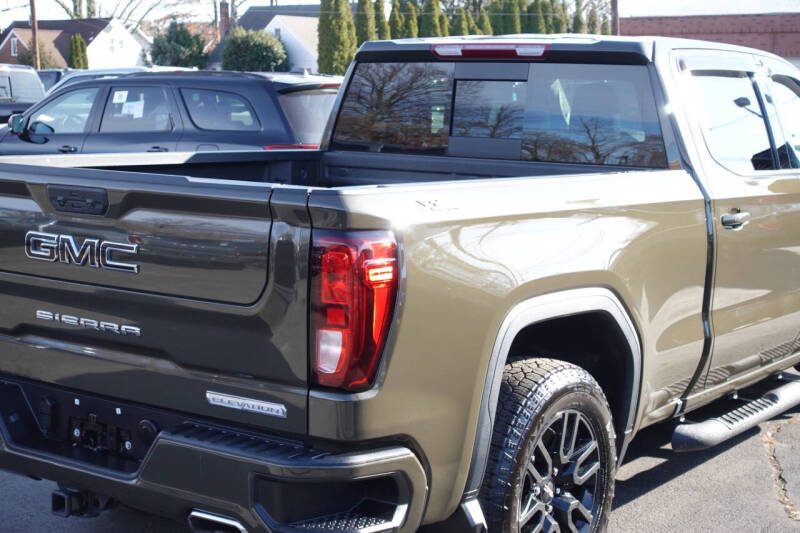 2024 GMC Sierra 1500 Elevation