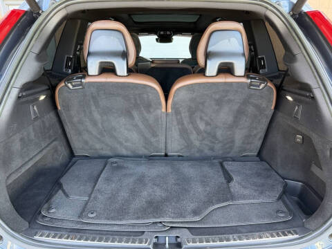 2023 Volvo XC90 B5 Plus Bright Theme