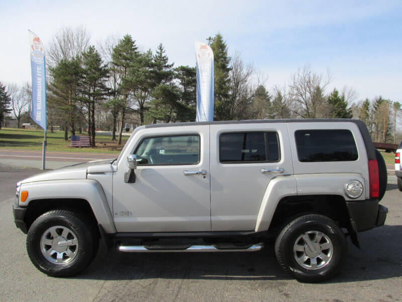 2006 HUMMER H3 for sale at GEG Automotive in Gilbertsville PA