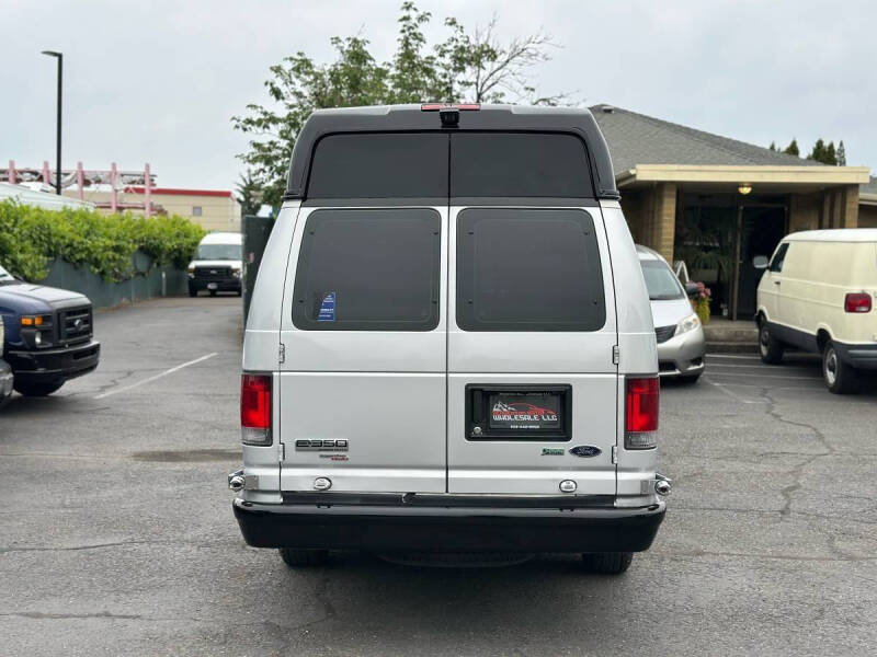 2012 Ford E-Series E-350 SD