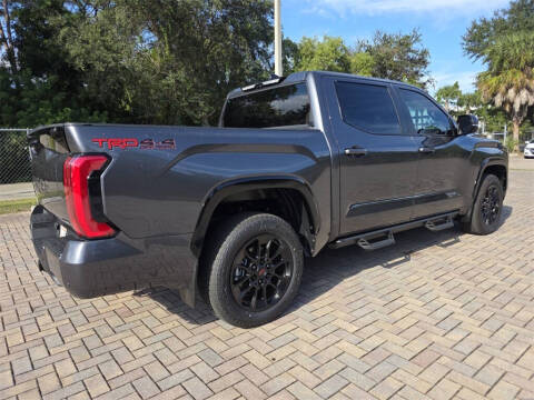 2025 Toyota Tundra Platinum HV