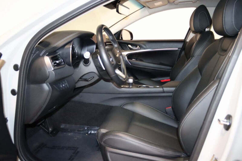 2025 Genesis G70