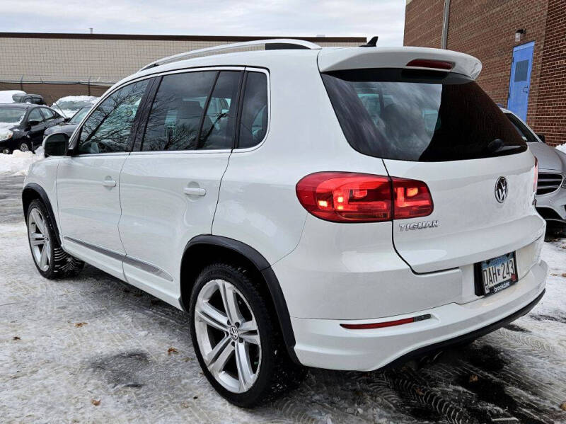 2016 Volkswagen Tiguan 2.0T R-Line 4Motion