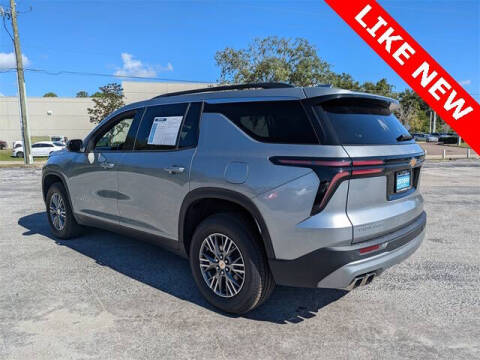 2024 Chevrolet Traverse LT