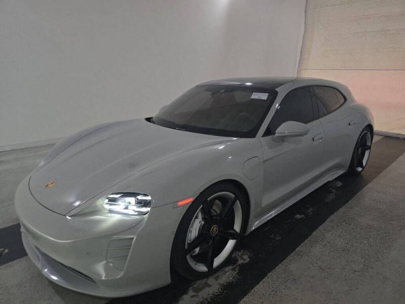 2024 Porsche Taycan GTS Sport Turismo