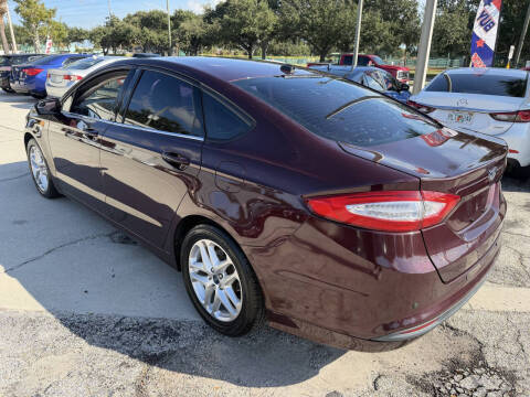 2013 Ford Fusion SE