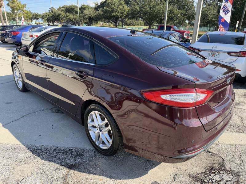 2013 Ford Fusion SE