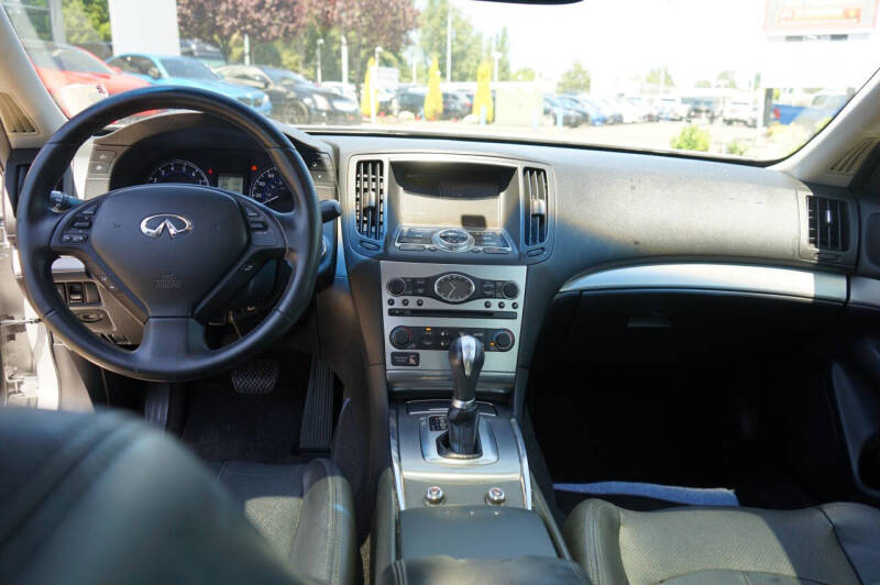 2012 Infiniti G25 Sedan